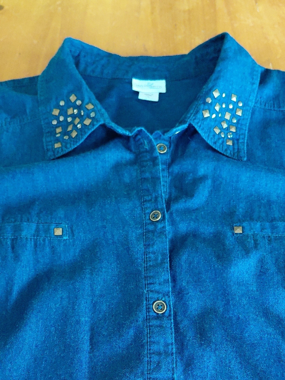 Jaclyn Smith Dark Blue Chambray Shirt with a Studded Collar Size 2X